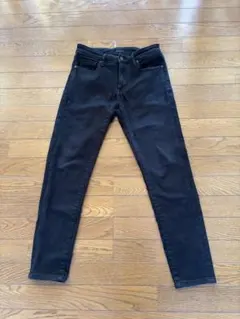 UNIQLO ブラックジーンズ