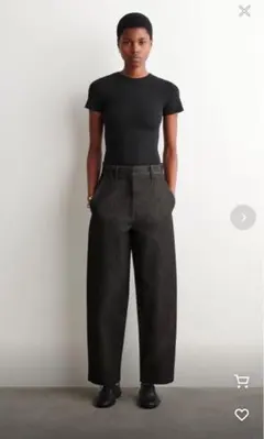 COS リラックスフィットワイドレッグデニムパンツ バレルレッグジーンズのサムネイル