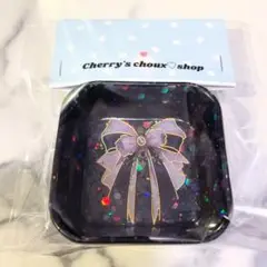 レジントレイ　レジン皿　小物入れ　ブラック×リボン　モノトーン