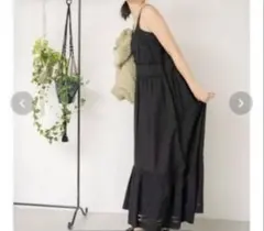 ungrid カットワークデザインキャミワンピース　ブラック