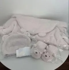 ジェラートピケ【Sleep】ハートロゴちび刺繍 毛布 - メルカリ