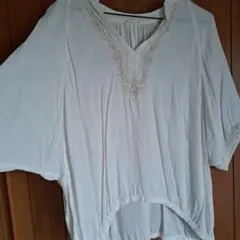 chambre de charme 刺繍入りプルオーバー 半袖のサムネイル