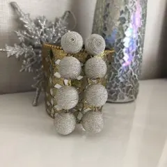 軽い♡小さめボンボンピアス