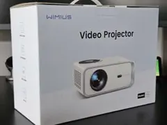 WiMiUS Android TV プロジェクター 750 ANSIルーメン - メルカリ