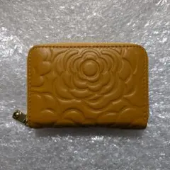 新品未使用 スキミング防止 ジャバラカードケース 花柄型押し