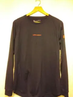 アンダーアーマー　長袖Tシャツ Mサイズ ネイビー/レッド