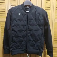 Umbro ブラック ピステ・ウィンドブレーカー
