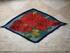 【レトロ】プリーツスカーフ バラ柄 ダイヤモンド型