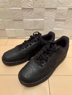 NIKE COURT VISION LOW ブラック スニーカー　26.5㎝のサムネイル