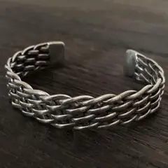 J*o様 Hattie Chavez Sterling Silver Bangl J*o様 Hattie Chavez Sterling Silver Bangl - メルカリ