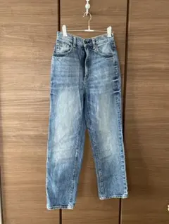 【美品】GUストレートデニム sサイズ