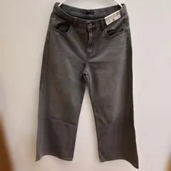 UNIQLOドレープワイドフレアジーンズ28