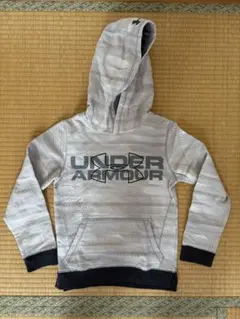 Under Armour ストライプ柄 パーカー YMD