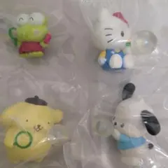 サンリオ　きらっととんでいけ　しゃぼん玉 セミコンプ　4体セット