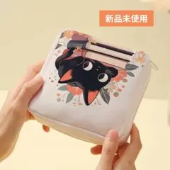 【１点限定】黒猫デザイン　ポーチ　小物入れ　サニタリーポーチ　化粧ポーチのサムネイル