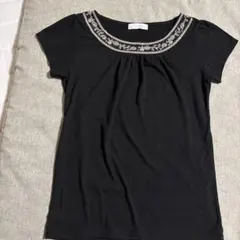 ［any SiS ］刺繍ネック 半袖カットソー ブラックサイズMのサムネイル