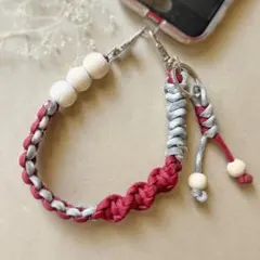 【ハンドメイド】パラコード ハンドストラップ｜スマホストラップ 赤 グレー