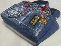 Item thumbnail for item c80bd04d-bb08-40c6-ba8e-7546f9693cac