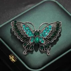 ブローチ　蝶々　ちょうちょ　蝶　グリーン　緑 　春　【1340】