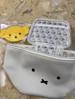 ミッフィー　化粧ポーチ