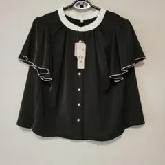 フリル袖 黒 半袖ブラウスcoca　Mサイズ　新品