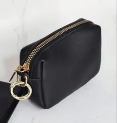 SHEIN フェイクレザー ミニポーチ ブラックのサムネイル