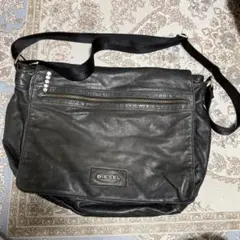 ディーゼル　diesel メッセンジャーバック　ショルダーバッグ　ブラックレザー