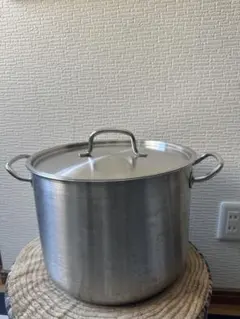 ステンレス製 寸胴鍋 両手鍋 業務用 厨房用品　直径32cm 送料込み15.1Lのサムネイル