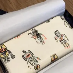 【PRADA】ロボット柄 長財布のサムネイル