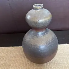 【真作保証】畝尾典秀 備前 瓢箪 掛花入 共箱 布 栞 師：人間国宝 伊勢崎淳 真作保証】畝尾典秀 備前 瓢箪 掛花入 共箱 布 栞 師：人間国宝 伊勢崎