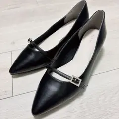 【美品】RANDA ビジュー付きストラップ ブラックパンプス フォーマル