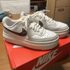 ナイキ　W NIKE court vision ALTA 24cm 美品