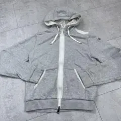 美品　モンクレール　MONCLER レディース　パーカー　XSのサムネイル