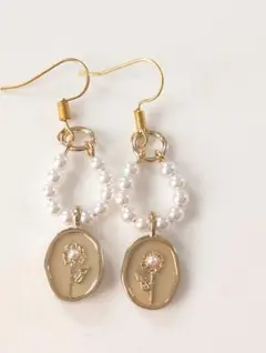 パールと花・猫モチーフピアスセット