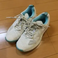 【値下げ】YONEX テニスシューズ 女性用 ホワイト/ブルー　24cm