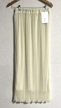ランダムプリーツ裾メロウシャイニーシアースカート　CLASSICAL ELF