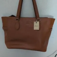 Dakota レザー ショルダーバッグ ブラウン