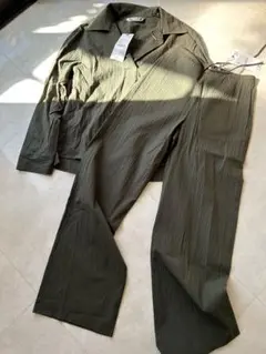 新品未使用 ZARA カーキ セットアップ sサイズ