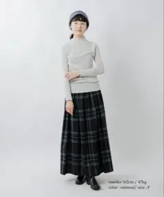 ツムグ からし色 ニットのサムネイル