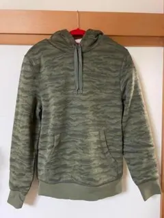 美品　レディース　裏ボア　パーカー　迷彩　長袖　厚手　フード　XS