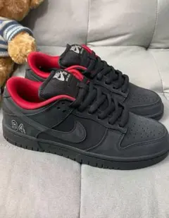 supreme × Nike SB Dunk Low OG QS