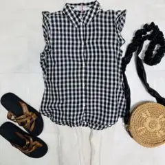 スピックアンドスパン【日本製】ギンガムチェッ　コットン100%　袖フリルシャツ