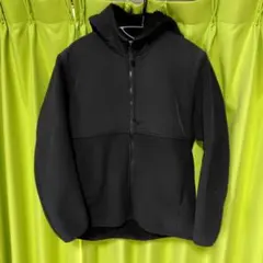 ユニクロ　防風アウターフリースパーカ（長袖）　黒