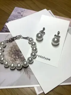 ホワイトパール ピアスとブレスレット セット