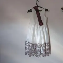 発表会！　ホワイト刺繍ドレス ブラウンリボン付き