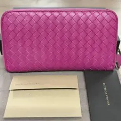 新品同様‼️ ボッテガヴェネタ　財布　長財布　イントレチャート　ラウンドファスナー