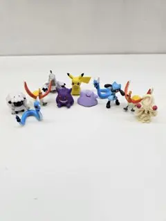 ポケモン フィギュア 11体　ゲンガー　メタモン　ミニリュウ　ピカチュウ リオル