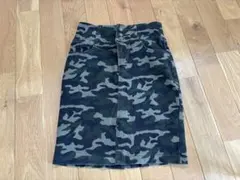 one way 迷彩柄 タイトスカートMサイズ 経年劣化が見られます