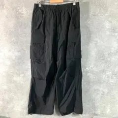WYM　ナイロン カーゴパンツ　ブラック　ストレッチ ポリウレタン　ウエストゴムのサムネイル