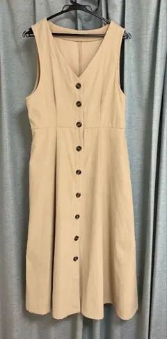 ベージュ ノースリーブ Vネック ロングワンピース　ジャンスカ